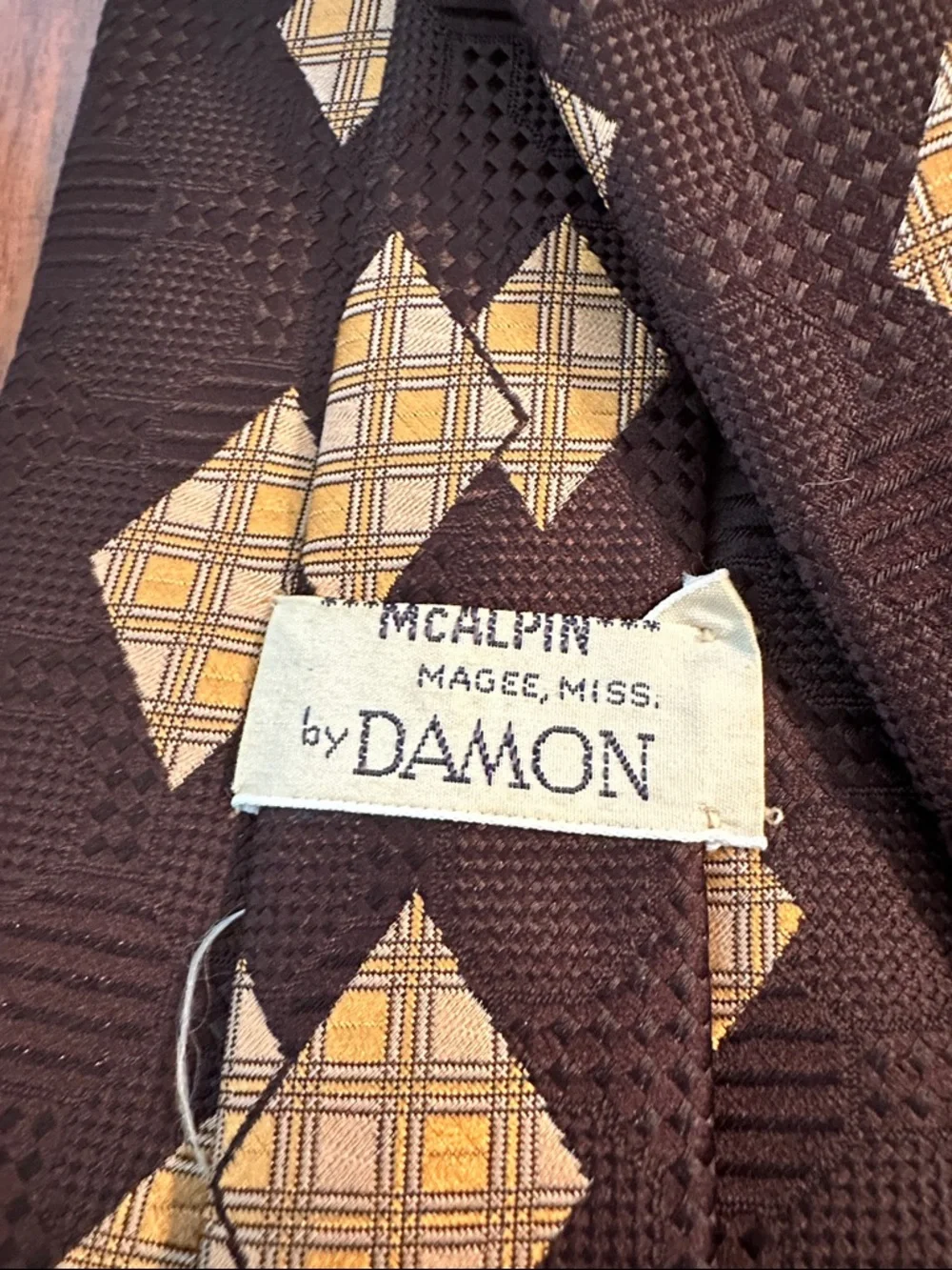 Vintage 70s Damon Brown Textured Polyester Tie with Gold Diamond Plaid Motif‎
